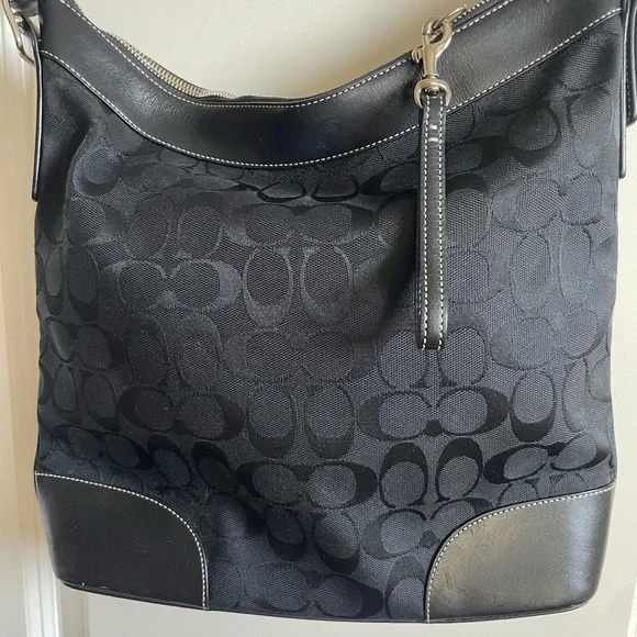 Coach Black Signature Jacquard Hobo Shoulder Bag - Picture 2 of 6